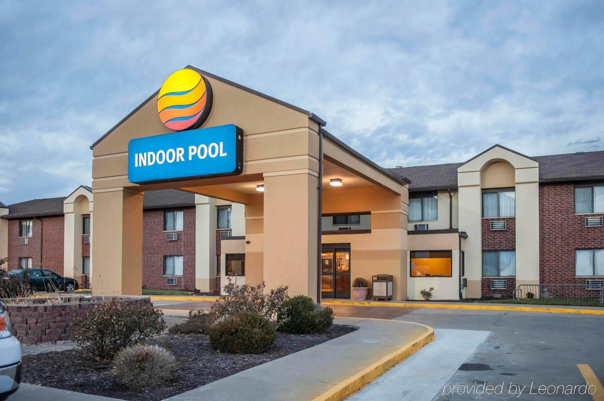 Quality Inn & Suites Boonville - Columbia Exterior photo